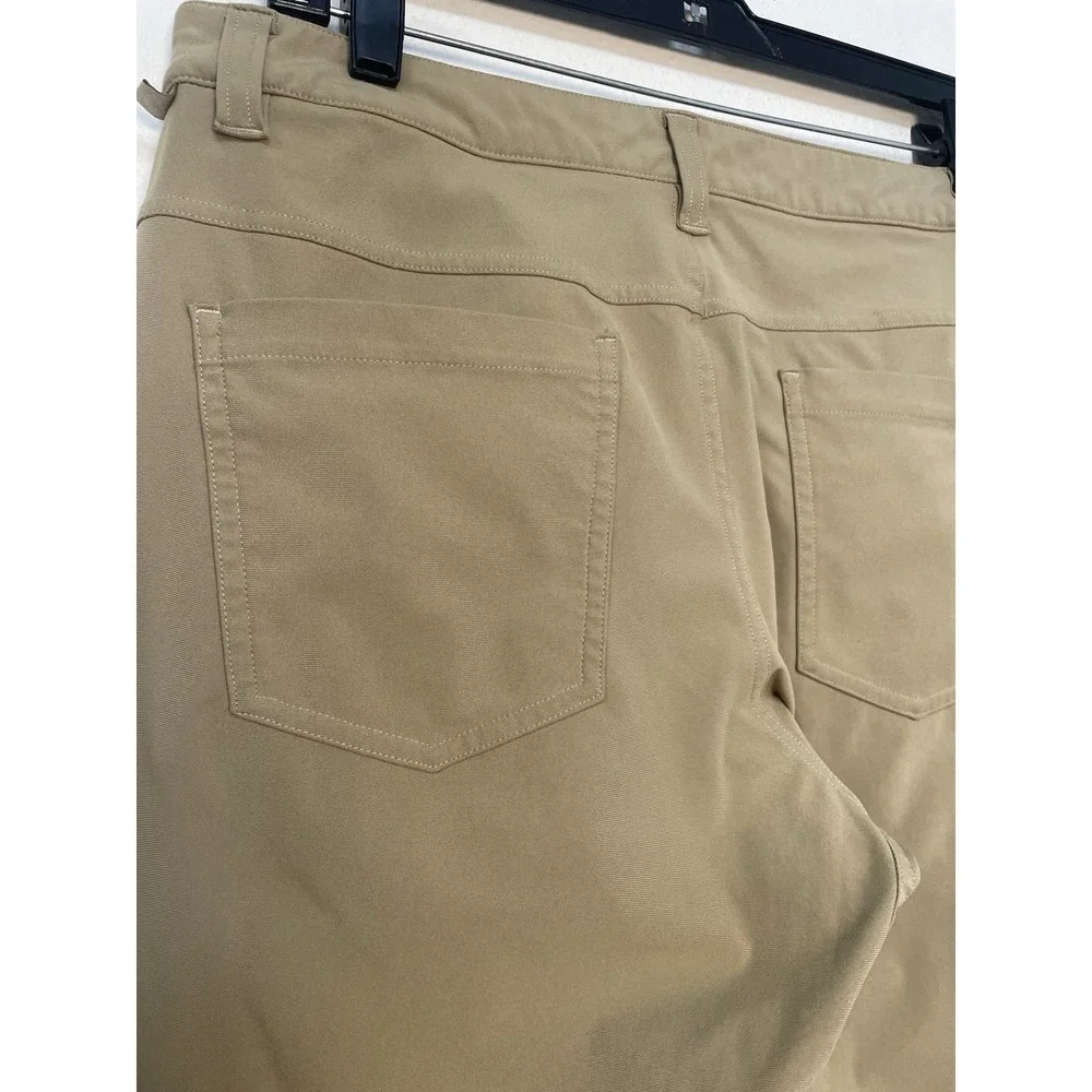 Lululemon Mens Tan Flat Front Pockets Straight Leg Chino Pants Size 31